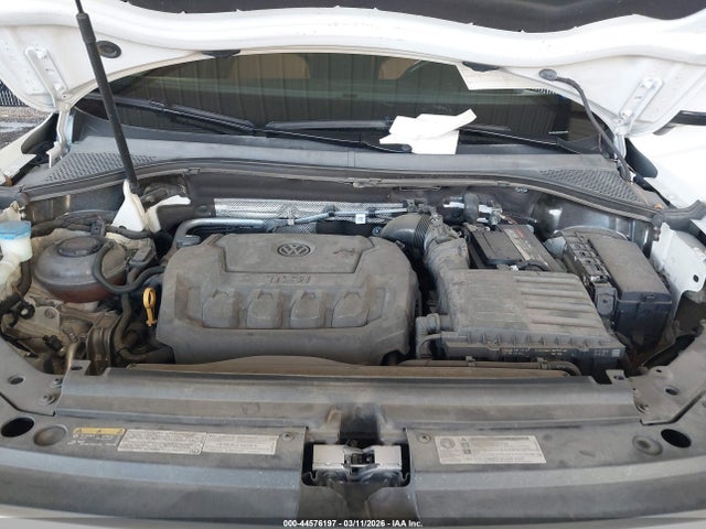 Продаж на аукціоні авто 2019 Volkswagen Tiguan 2.0t Se/2.0t Sel/2.0t Sel R-line/2.0t Sel R-line Black, vin: 3VV2B7AX5KM049400, номер лоту: 44576197