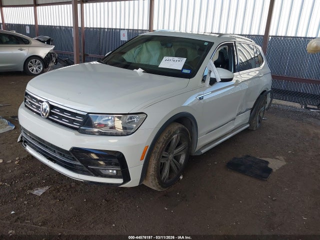 Продаж на аукціоні авто 2019 Volkswagen Tiguan 2.0t Se/2.0t Sel/2.0t Sel R-line/2.0t Sel R-line Black, vin: 3VV2B7AX5KM049400, номер лоту: 44576197