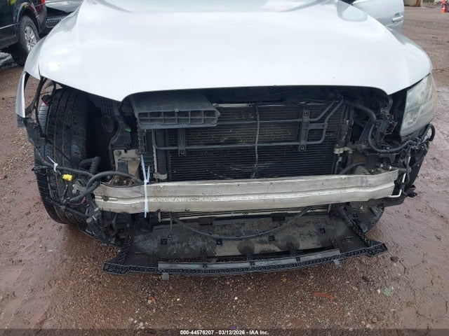 44576207 :رقم المزاد ، WA1DKAFP4BA048985 vin ، 2011 Audi Q5 3.2 Premium Plus مزاد بيع