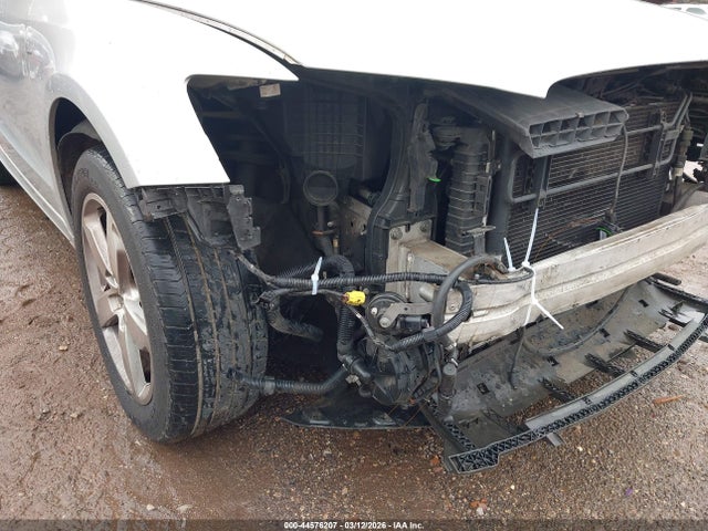 44576207 :رقم المزاد ، WA1DKAFP4BA048985 vin ، 2011 Audi Q5 3.2 Premium Plus مزاد بيع