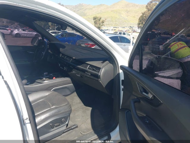 WA1LAAF77HD006610 Audi Q7 3.0t Premium
