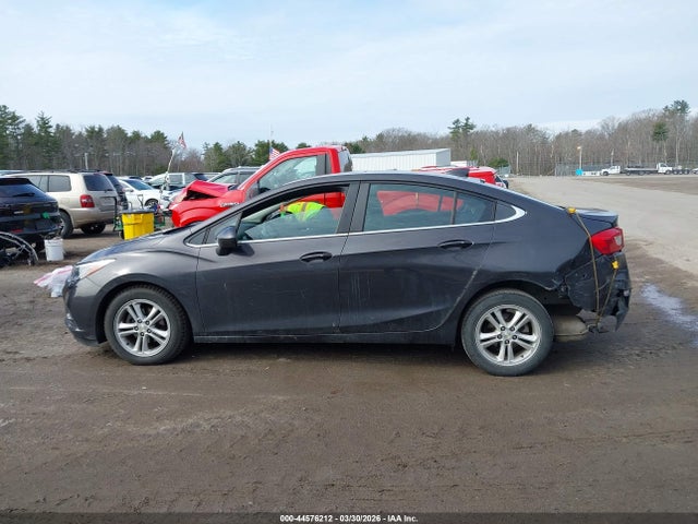 1G1BE5SM5H7183186 Chevrolet Cruze Lt Auto