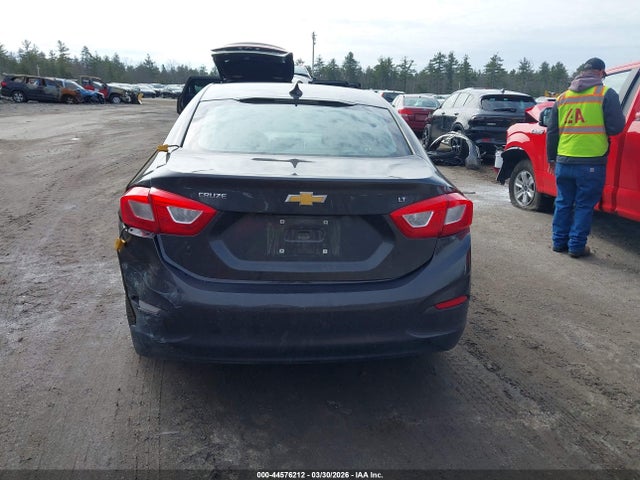 1G1BE5SM5H7183186 Chevrolet Cruze Lt Auto