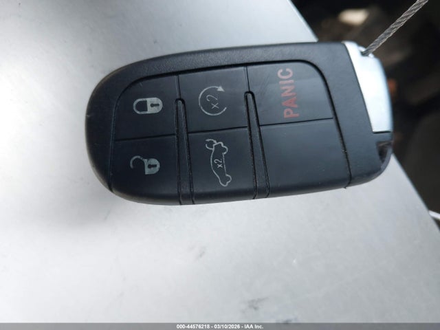 Продажа на аукционе авто 2015 Chrysler 200 S, vin: 1C3CCCBG0FN542912, номер лота: 44576218