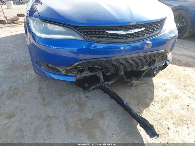 Продажа на аукционе авто 2015 Chrysler 200 S, vin: 1C3CCCBG0FN542912, номер лота: 44576218
