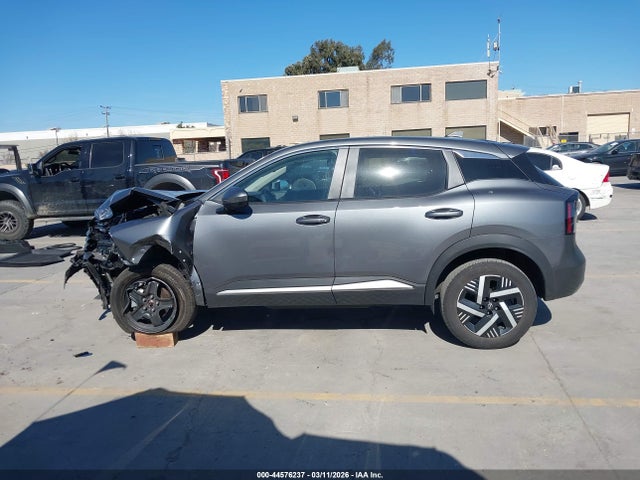 3N8AP6CA3SL346805 Nissan Kicks Sv Fwd