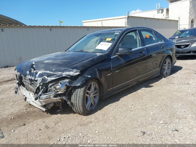Продаж на аукціоні авто 2012 Mercedes-benz C 250 Sport, vin: WDDGF4HB5CR204065, номер лоту: 44576243