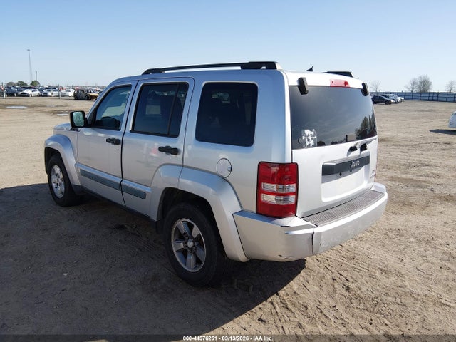 2008 JEEP LIBERTY 1J8GP28K28W233469 Photo 2