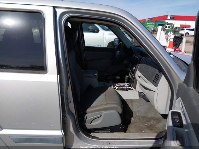 2008 JEEP LIBERTY 1J8GP28K28W233469 Photo 4