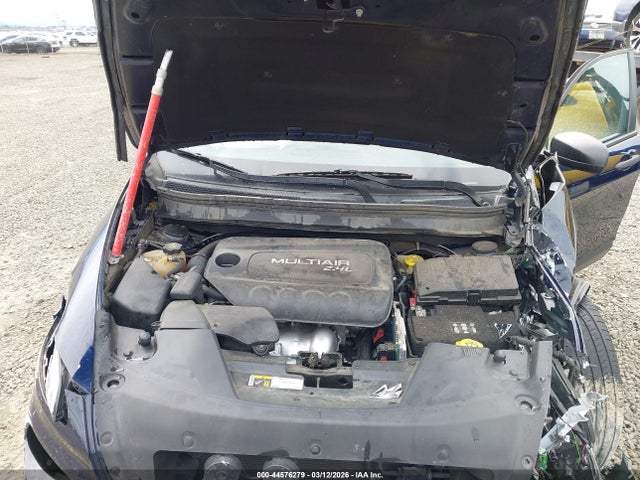 1C4PJMAB7GW147894 Jeep Cherokee Sport