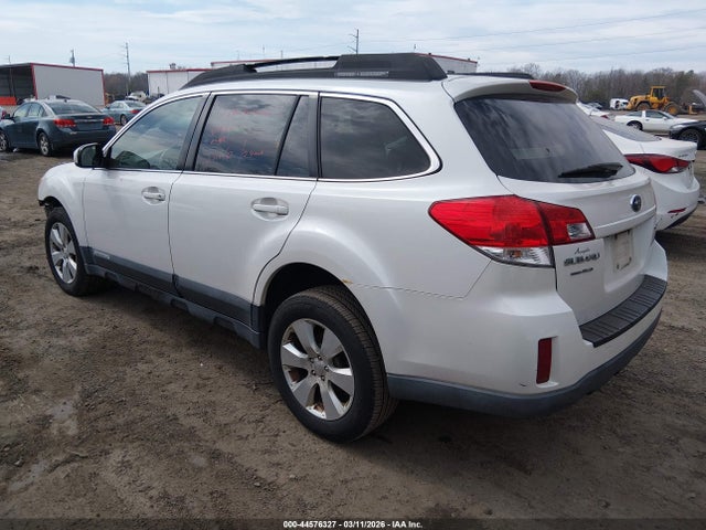 Auction sale of the 2010 Subaru Outback 2.5i Limited, vin: 4S4BRBLC5A3352163, lot number: 44576327