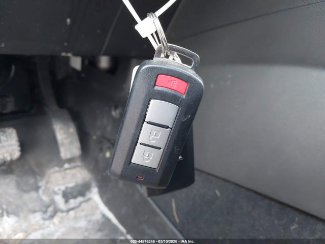 2019 MITSUBISHI ECLIPSE CROSS JA4AT5AA2KZ051931 Photo 10