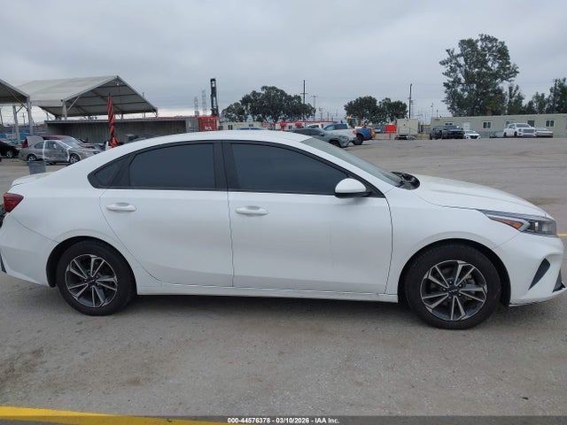 44576378 :رقم المزاد ، 3KPF24AD1PE608351 vin ، 2023 Kia Forte Lxs مزاد بيع