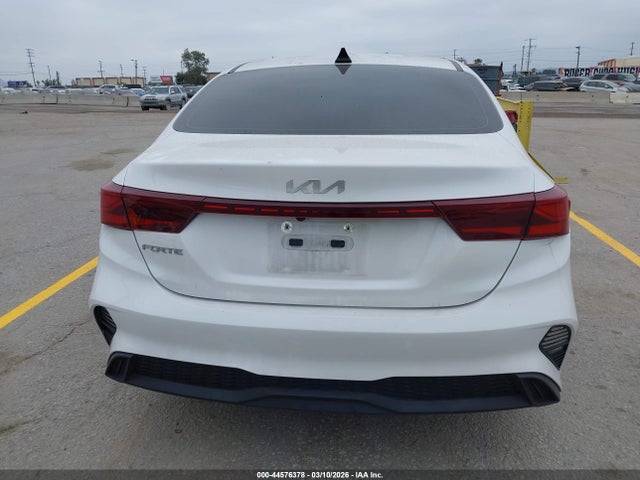 44576378 :رقم المزاد ، 3KPF24AD1PE608351 vin ، 2023 Kia Forte Lxs مزاد بيع