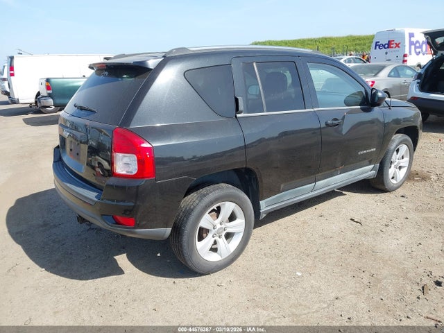 2011 JEEP COMPASS 1J4NT1FB0BD226749 Photo 3