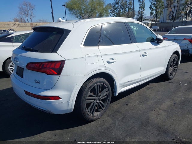 WA1BNAFY0J2003414 Audi Q5 2.0t Premium/2.0t Tech Premium