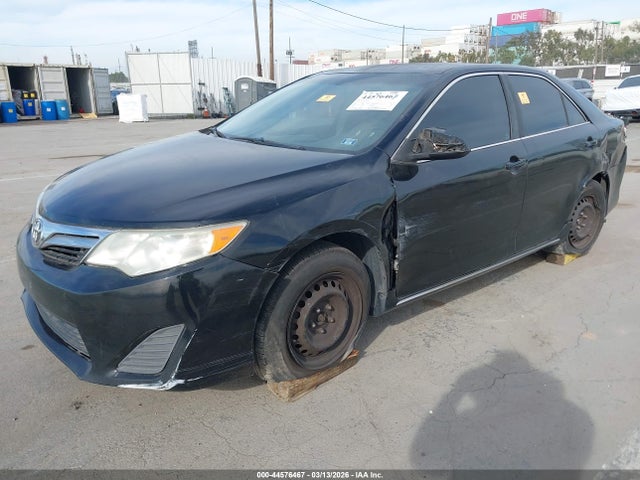 Toyota CAMRY LE 2014 4T4BF1FK5ER402149 Image 2