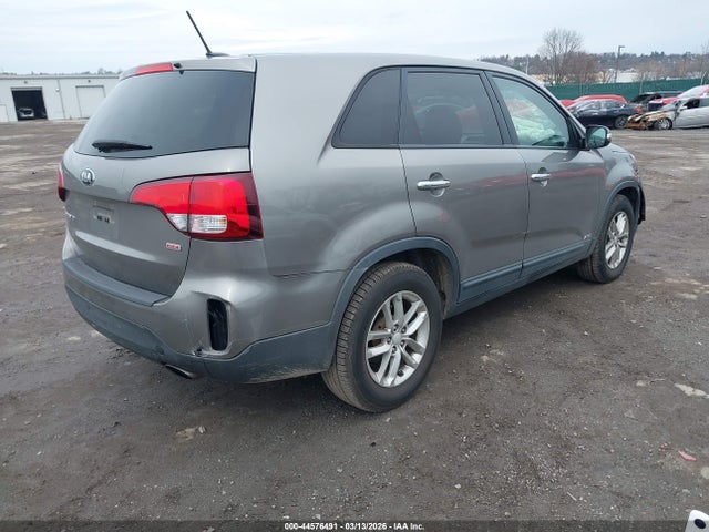 5XYKTCA60EG547050 KIA SORENTO LX