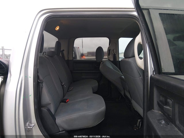 Продаж на аукціоні авто 2016 Ram 2500 Tradesman, vin: 3C6UR4CJ7GG314261, номер лоту: 44576524
