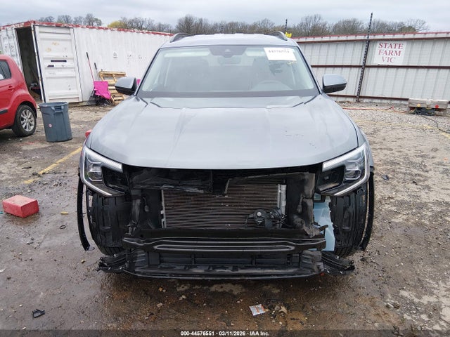 44576551 :رقم المزاد ، 1V2HR2CA1RC552822 vin ، 2024 Volkswagen Atlas 2.0t Se W/technology مزاد بيع