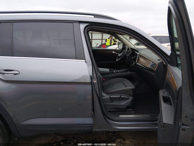 44576551 :رقم المزاد ، 1V2HR2CA1RC552822 vin ، 2024 Volkswagen Atlas 2.0t Se W/technology مزاد بيع