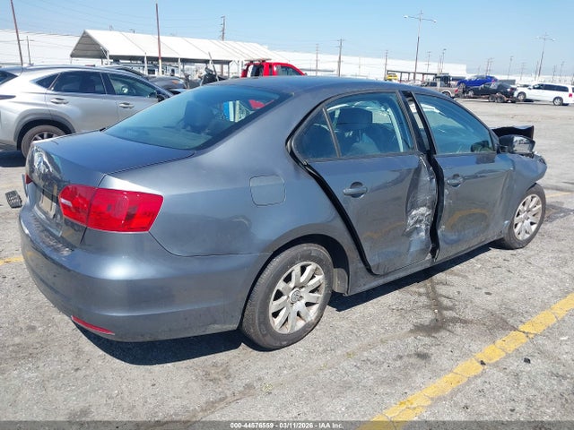 2013 Volkswagen Jetta 2.0l S მანქანა იყიდება აუქციონზე, vin: 3VW2K7AJ9DM423386, აუქციონის ნომერი: 44576559