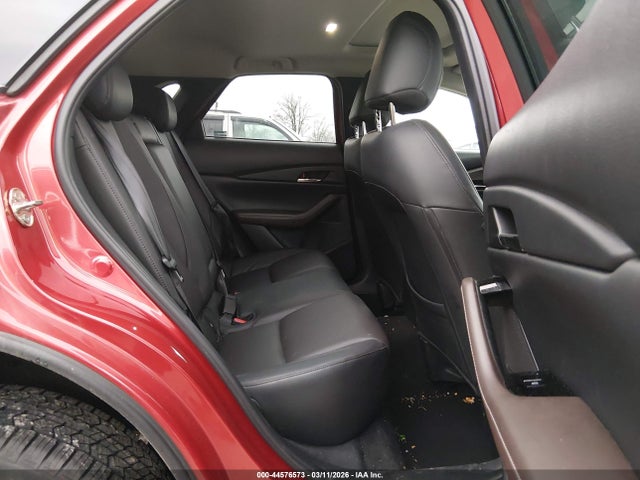 44576573 :رقم المزاد ، 3MVDMBDL0NM403047 vin ، 2022 Mazda Cx-30 Premium مزاد بيع