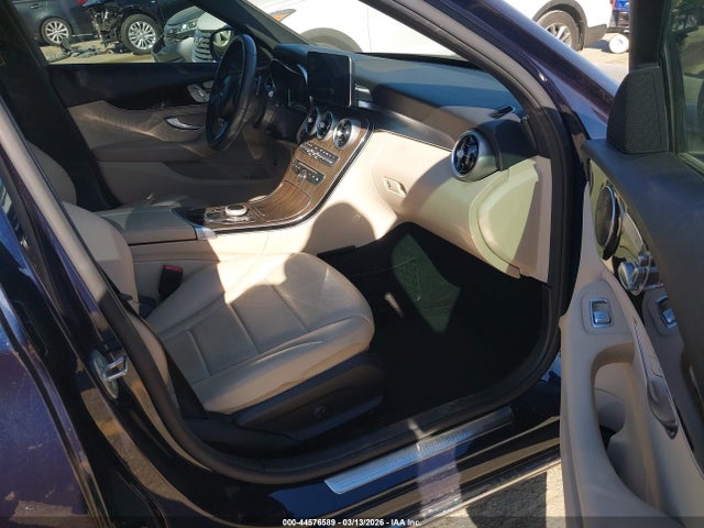 44576589 :رقم المزاد ، 55SWF4JB7JU252510 vin ، 2018 Mercedes-benz C 300 مزاد بيع