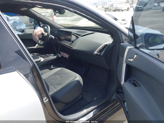 44576591 :رقم المزاد ، WB523CF01RCR96800 vin ، 2024 Bmw Ix Xdrive50 مزاد بيع