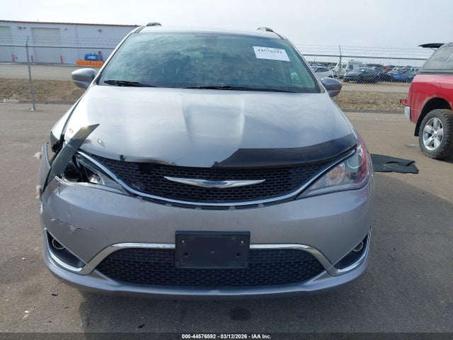 44576592 :رقم المزاد ، 2C4RC1BG7HR554846 vin ، 2017 Chrysler Pacifica Touring-l مزاد بيع