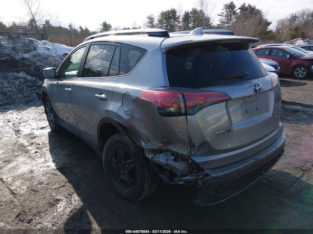 Toyota RAV4 LE 2017 2T3BFREV5HW647680 Image 3