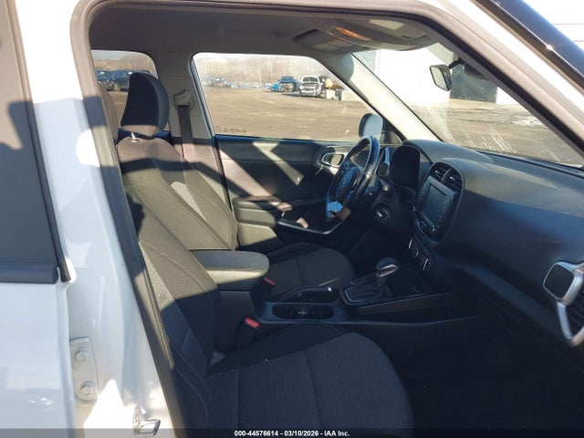 2020 KIA SOUL KNDJ63AU9L7070520 Photo 4
