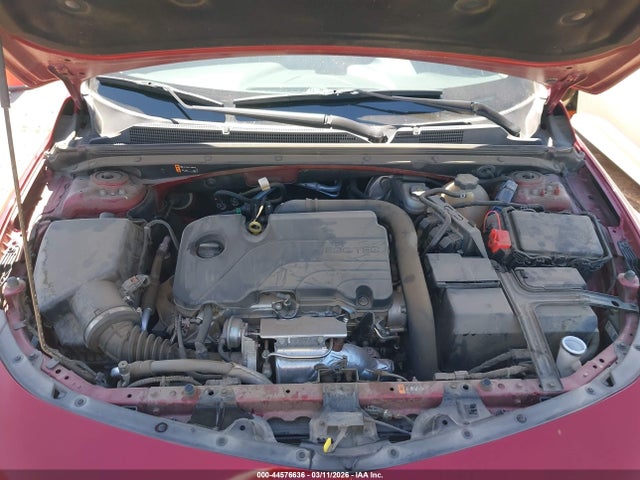 1G1ZD5ST2NF106088 Chevrolet Malibu Fwd Lt