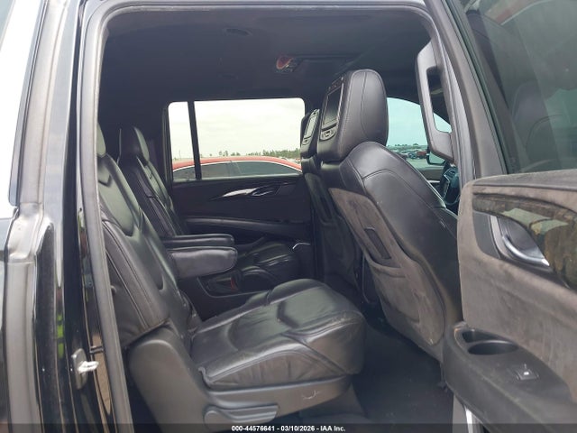 44576641 :رقم المزاد ، 1GYS4KKJ1GR294426 vin ، 2016 Cadillac Escalade Esv Platinum مزاد بيع