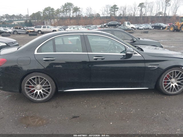 44576651 :رقم المزاد ، 55SWF8HBXGU110397 vin ، 2016 Mercedes-benz Amg C 63 S مزاد بيع