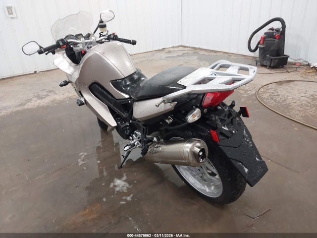 2010 Bmw F800 St მანქანა იყიდება აუქციონზე, vin: WB1024402AZR12361, აუქციონის ნომერი: 44576662