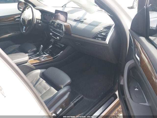 2019 BMW X3 5UXTR9C51KLE18388 Photo 4