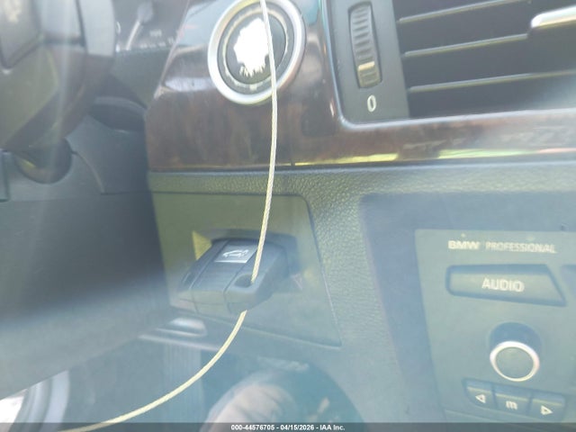 44576705 :رقم المزاد ، WBAPH7C55BE851091 vin ، 2011 Bmw 328i مزاد بيع