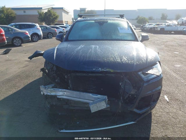 WA1BNAFY7J2076697 Audi Q5 2.0t Premium/2.0t Tech Premium