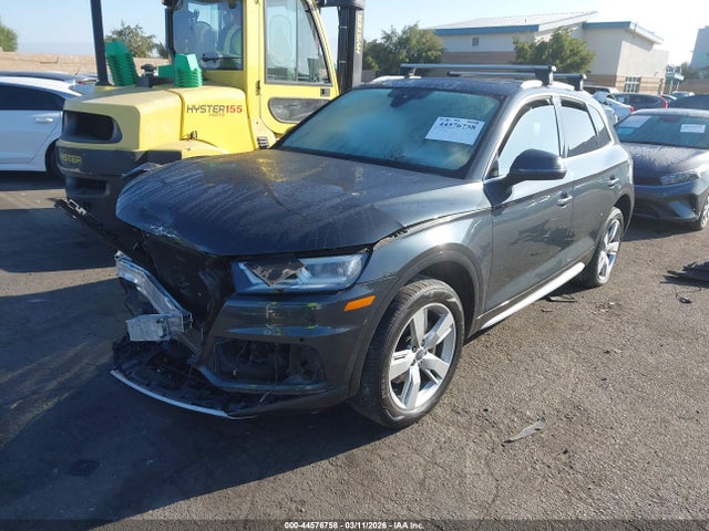 WA1BNAFY7J2076697 Audi Q5 2.0t Premium/2.0t Tech Premium