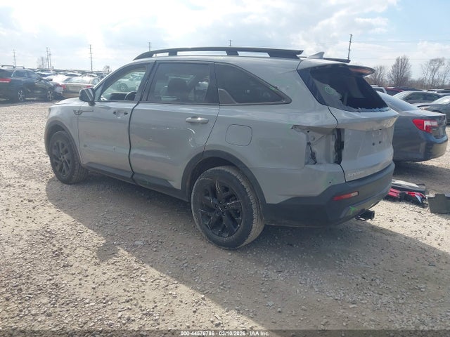 2023 KIA SORENTO 5XYRLDLC1PG172313 Photo 2