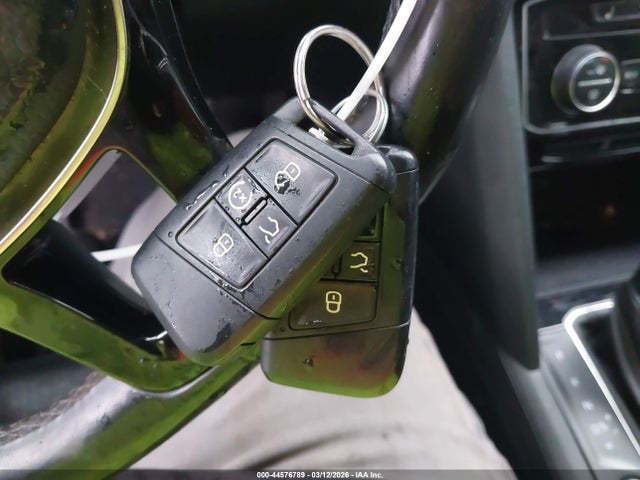 44576789 :رقم المزاد ، 1V2MR2CAXJC506313 vin ، 2018 Volkswagen Atlas 3.6l V6 Sel مزاد بيع