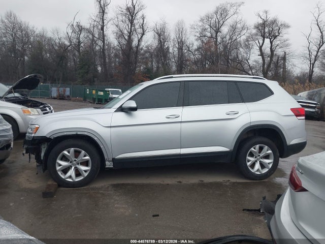 44576789 :رقم المزاد ، 1V2MR2CAXJC506313 vin ، 2018 Volkswagen Atlas 3.6l V6 Sel مزاد بيع