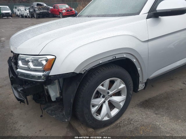 44576789 :رقم المزاد ، 1V2MR2CAXJC506313 vin ، 2018 Volkswagen Atlas 3.6l V6 Sel مزاد بيع