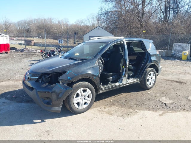 2T3BFREV4EW169165 Toyota RAV4 LE