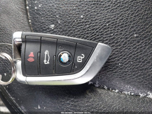 2016 BMW X1 WBXHT3Z30G4A48891 Photo 10