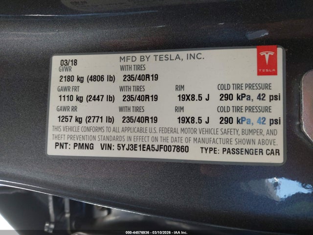 44576936 :رقم المزاد ، 5YJ3E1EA5JF007860 vin ، 2018 Tesla Model 3 Long Range/mid Range مزاد بيع