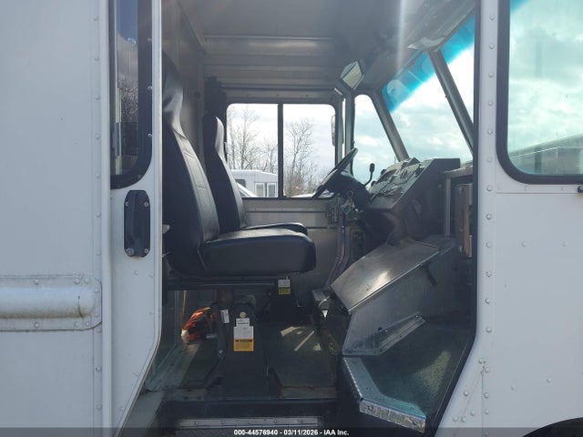 1F65F5KY4G0A00021 Ford F-59 Commercial Stripped