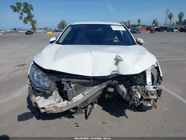 Honda Civic Lx 2018 2HGFC2F57JH593001 Image 13