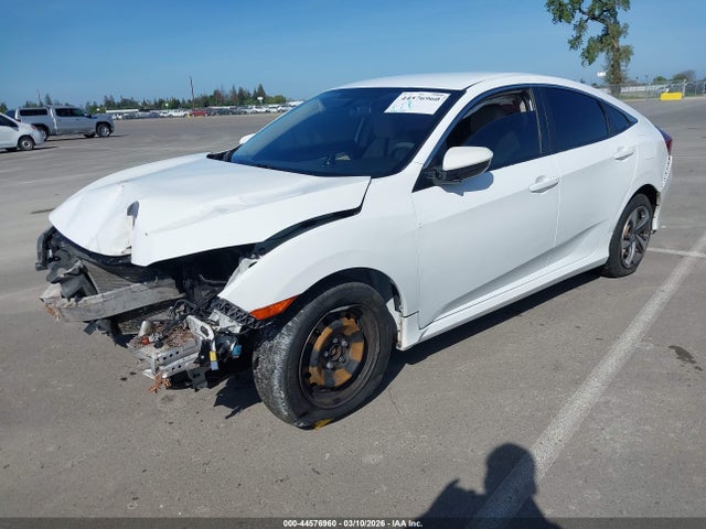 Honda Civic Lx 2018 2HGFC2F57JH593001 Image 2